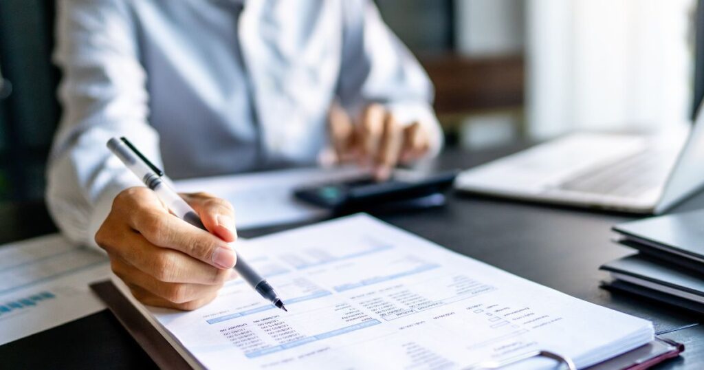 Flujo ideal de la venta al inventario y a contabilidad