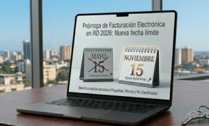 Laptop mostrando el cambio de fecha de facturación electrónica en RD del 15 de mayo al 15 de noviembre de 2026 para PyMEs.